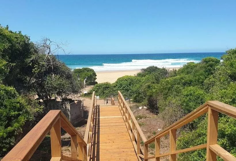 Montebelo Milibangalala Bay Resort