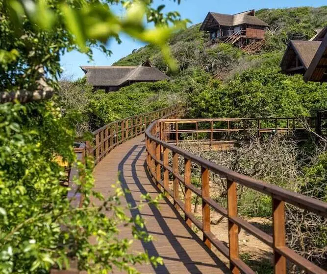 Montebelo Milibangalala Bay Resort