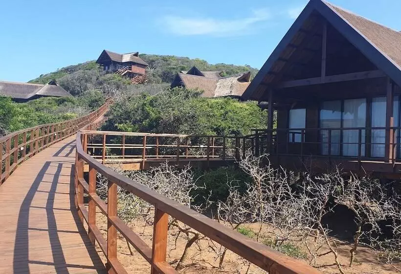 Montebelo Milibangalala Bay Resort