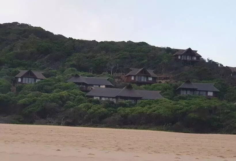 Montebelo Milibangalala Bay Resort