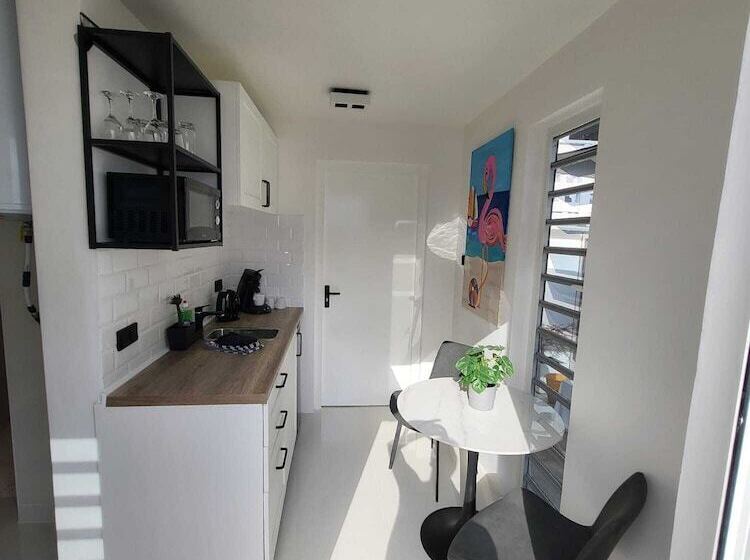 پانسیون B&b Curacao Nv