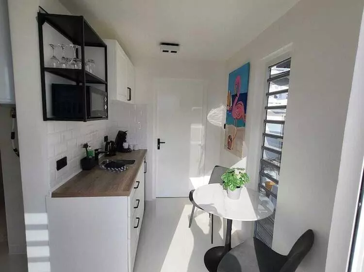 پانسیون B&b Curacao Nv