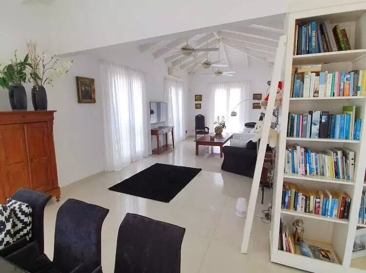پانسیون B&b Curacao Nv
