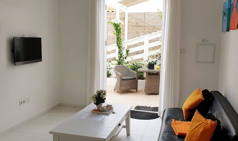 پانسیون B&b Curacao Nv