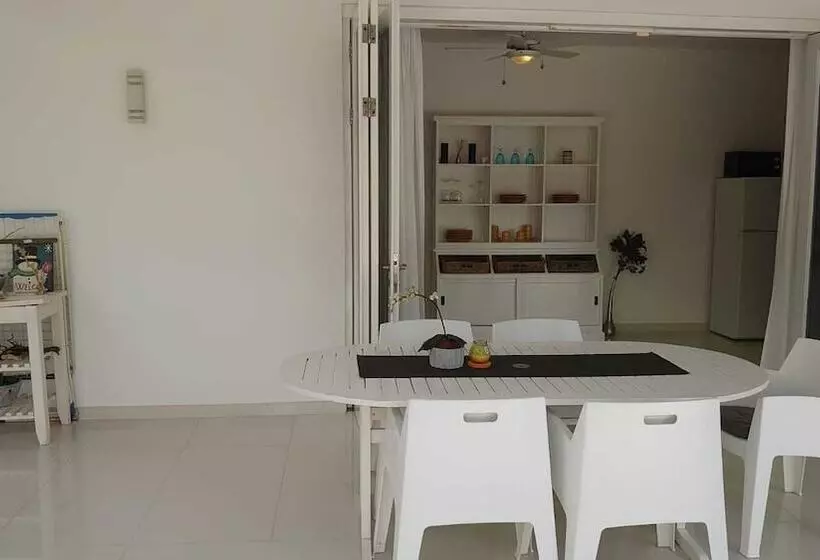 پانسیون B&b Curacao Nv