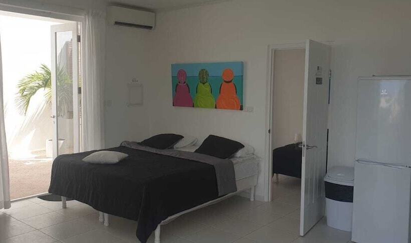 پانسیون B&b Curacao Nv
