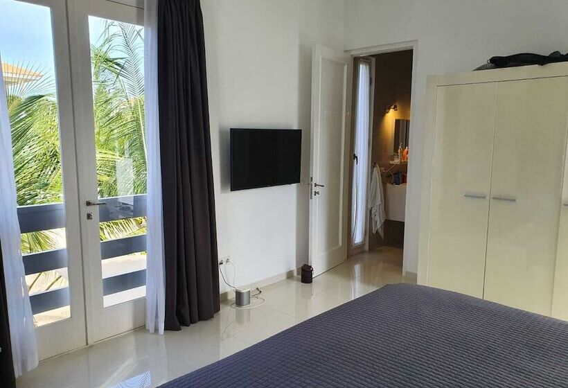 پانسیون B&b Curacao Nv