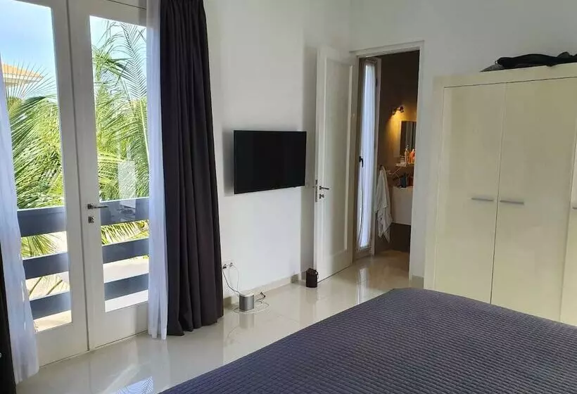 پانسیون B&b Curacao Nv