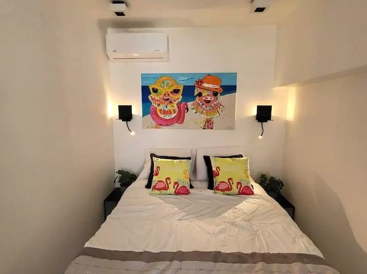 پانسیون B&b Curacao Nv