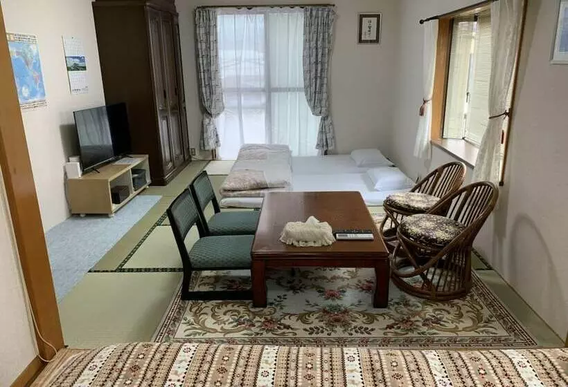 ペンション Guest House En