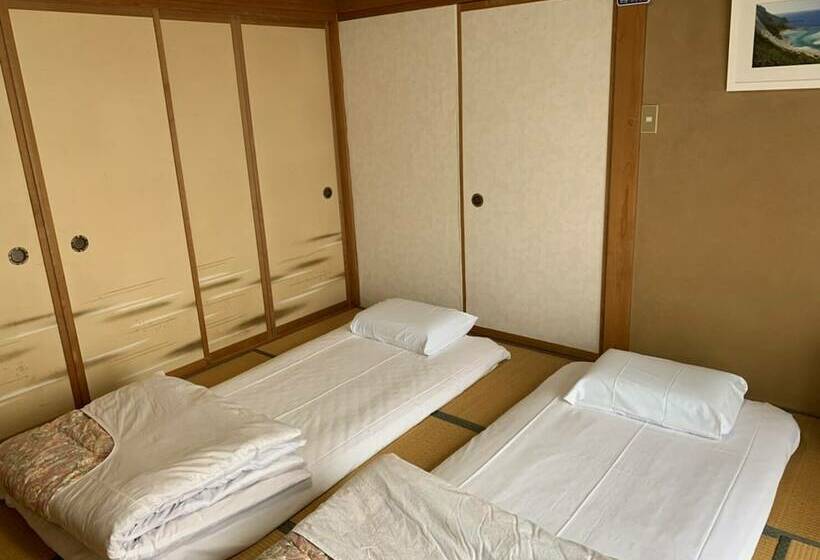 פנסיון Guest House En