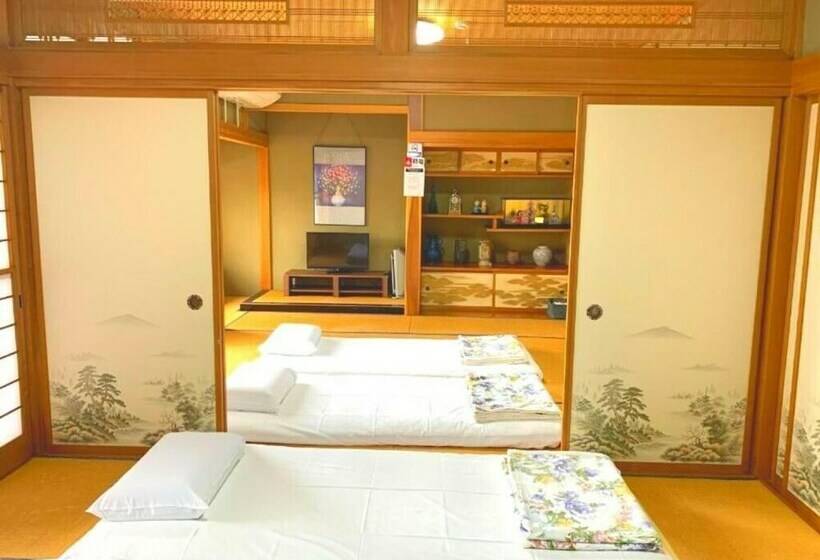 פנסיון Guest House En