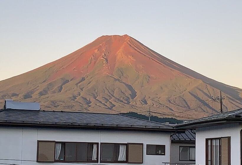 פנסיון Guest House En