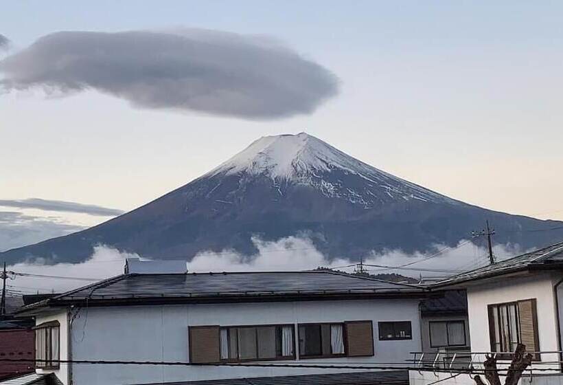 פנסיון Guest House En