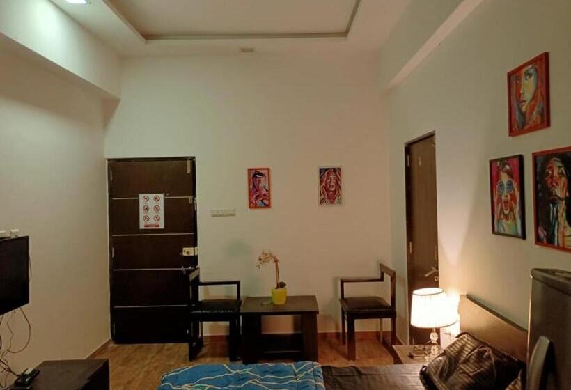 Hotell Ivy Pali Studio Rooms , Dhokshet