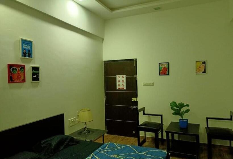 Hotell Ivy Pali Studio Rooms , Dhokshet