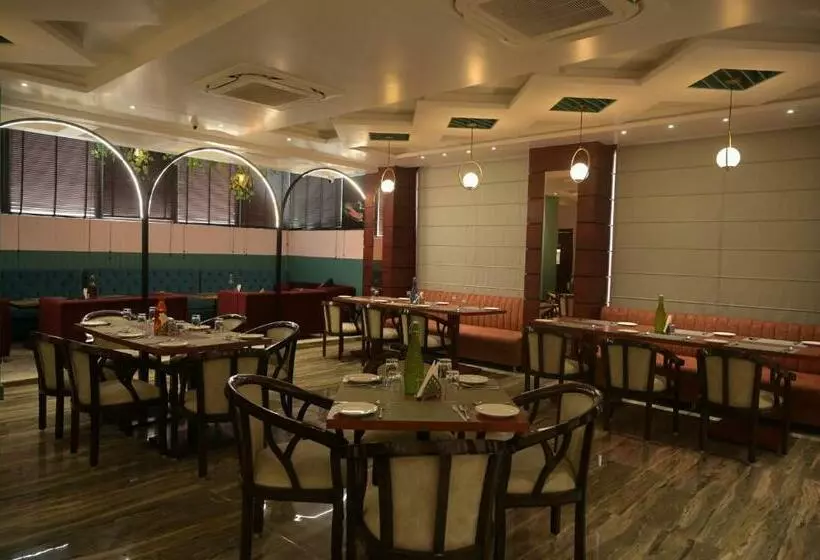 Hotel Magic Leaf