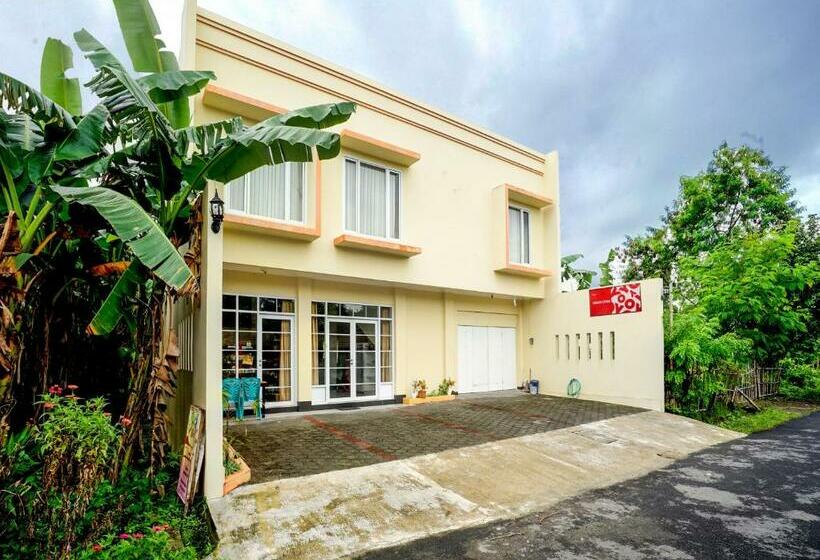 호텔 Oyo 90909 Omah Citra