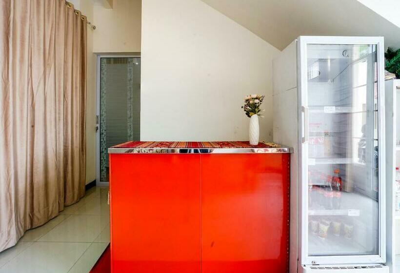 호텔 Oyo 90909 Omah Citra