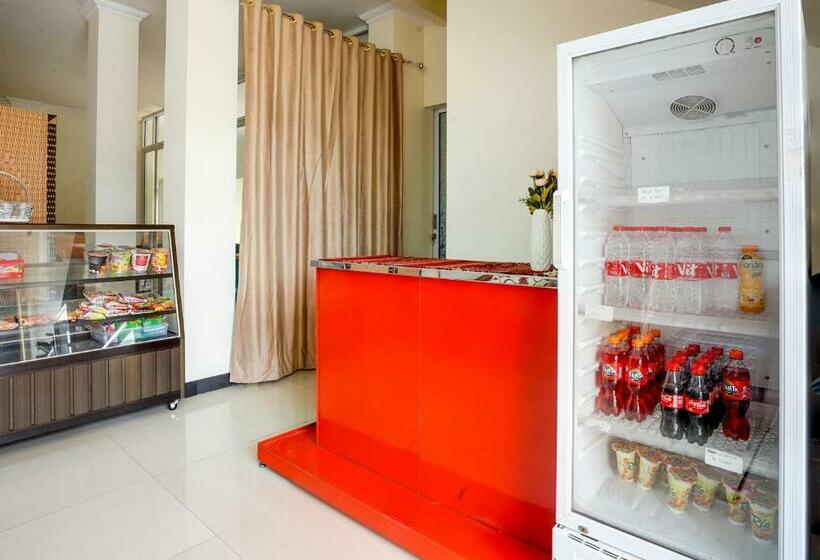 호텔 Oyo 90909 Omah Citra