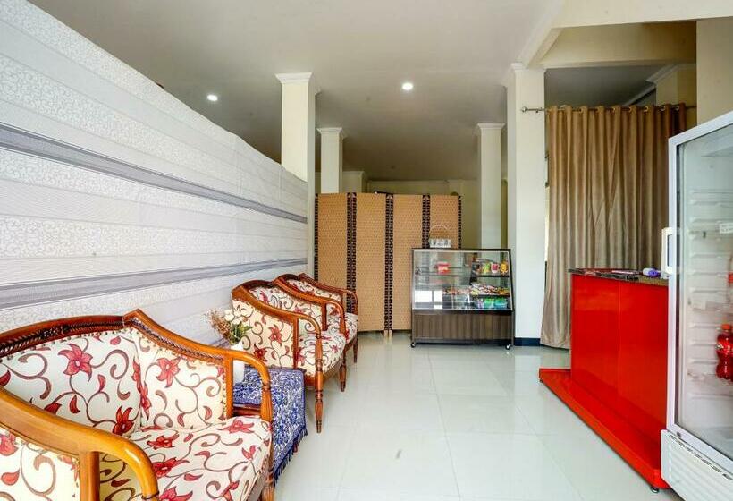 호텔 Oyo 90909 Omah Citra