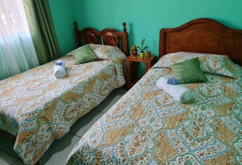 پانسیون Hopecr