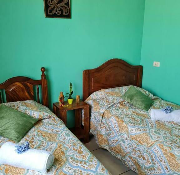 پانسیون Hopecr