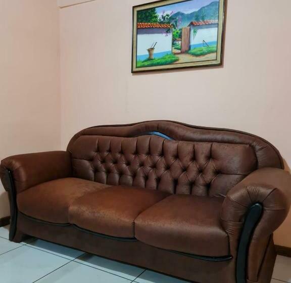 پانسیون Hopecr