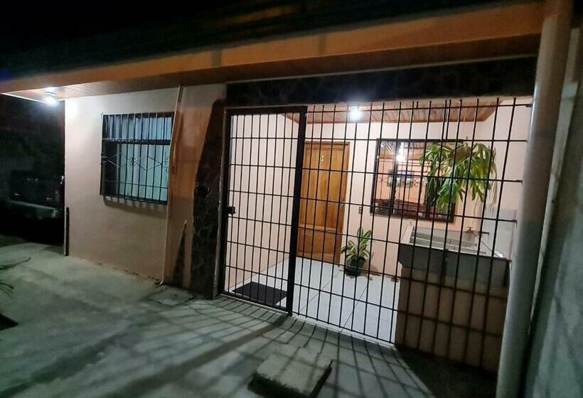 پانسیون Hopecr