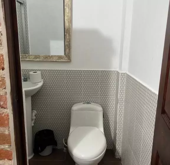 ペンション Hostal Y Restaurante La Toscana