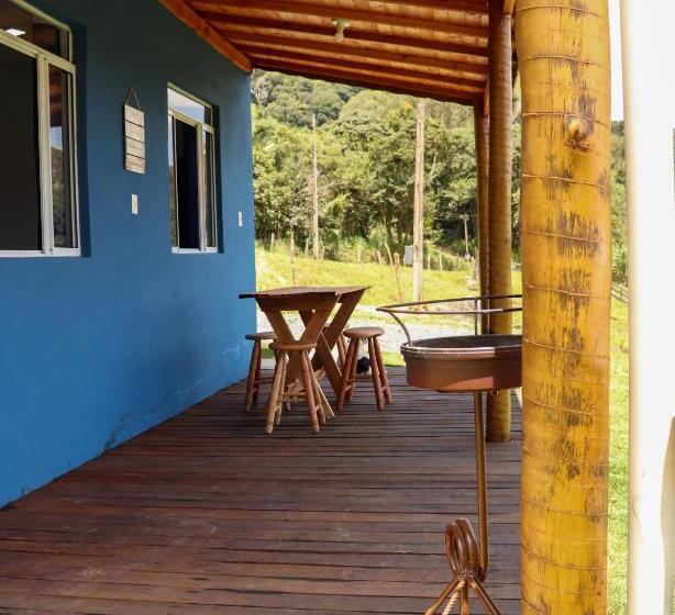 Pensione Recanto Em Cores Chalé Com Uma Linda Vista Para As Montanhas