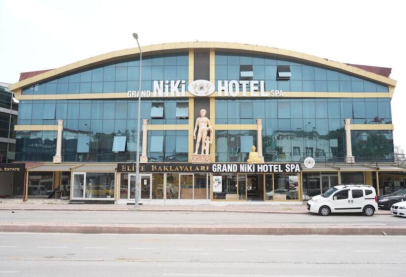 Grand Niki Hotel & Spa