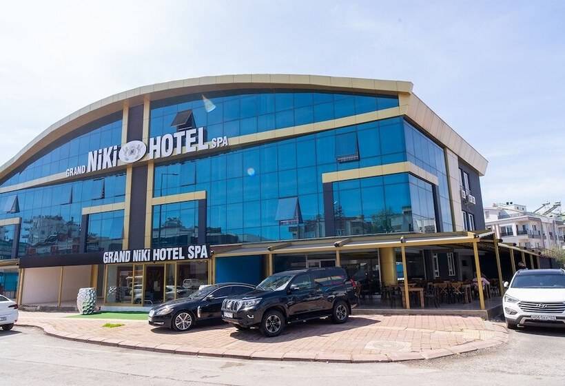 Grand Niki Hotel & Spa