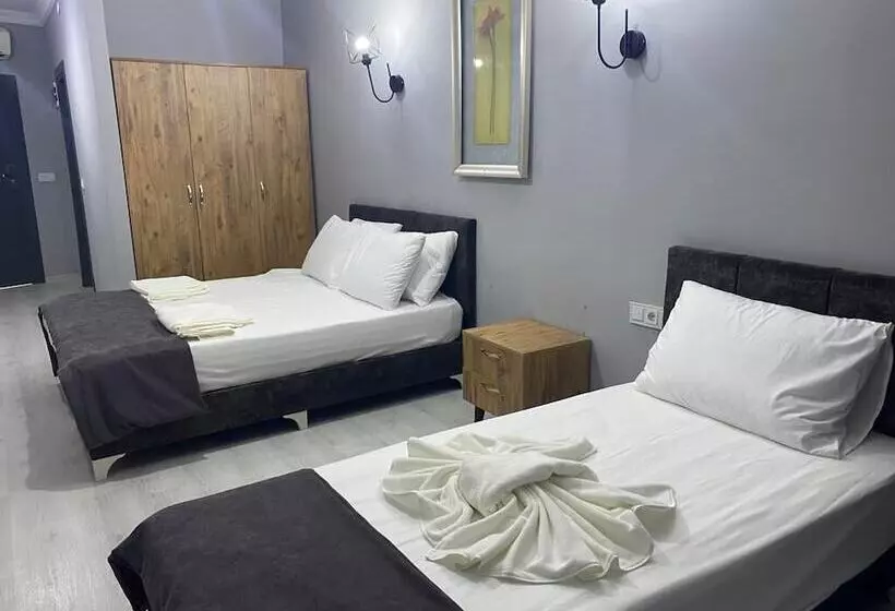 Grand Niki Hotel & Spa