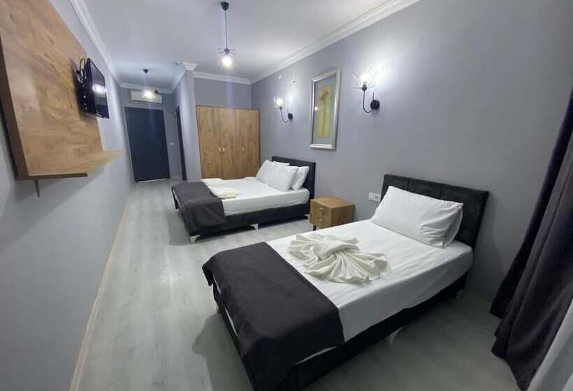 Grand Niki Hotel & Spa