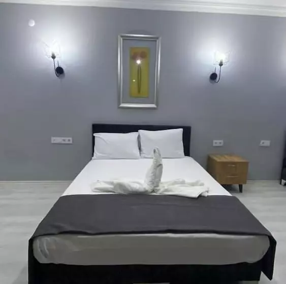 Grand Niki Hotel & Spa
