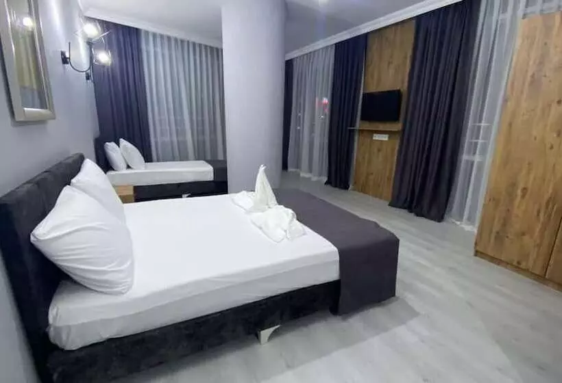 Grand Niki Hotel & Spa