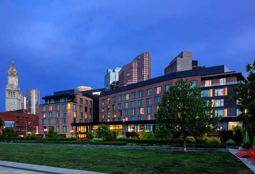 هتل Canopy By Hilton Boston Downtown
