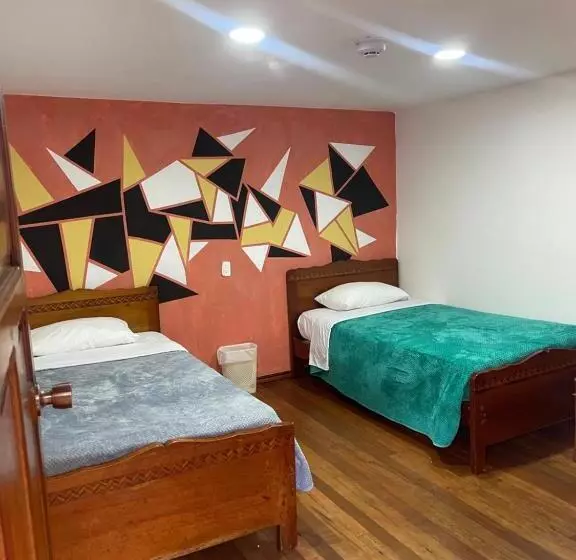 ホテル El Jardín Escondido Party Hostel