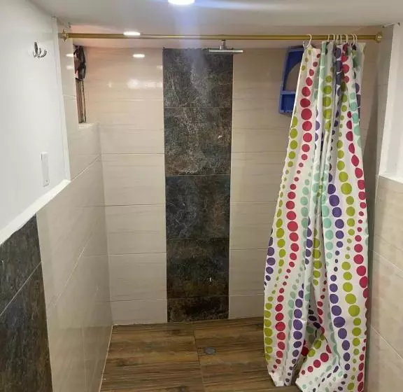 ホテル El Jardín Escondido Party Hostel