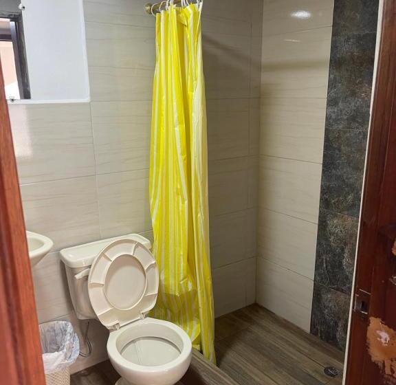 בית מלון כפרי El Jardín Escondido Party Hostel