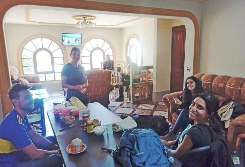 تختخواب و صبحانه Residencial Moroni   Alojamiento En Cochabamba