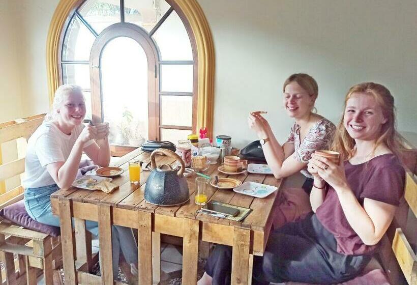 تختخواب و صبحانه Residencial Moroni   Alojamiento En Cochabamba