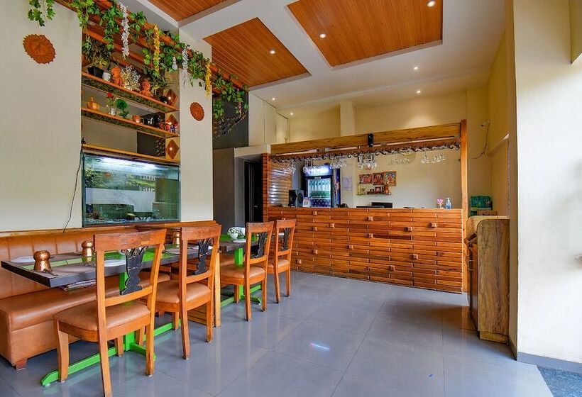 Fabhotel Royal Empire Bird Valley Udhyan