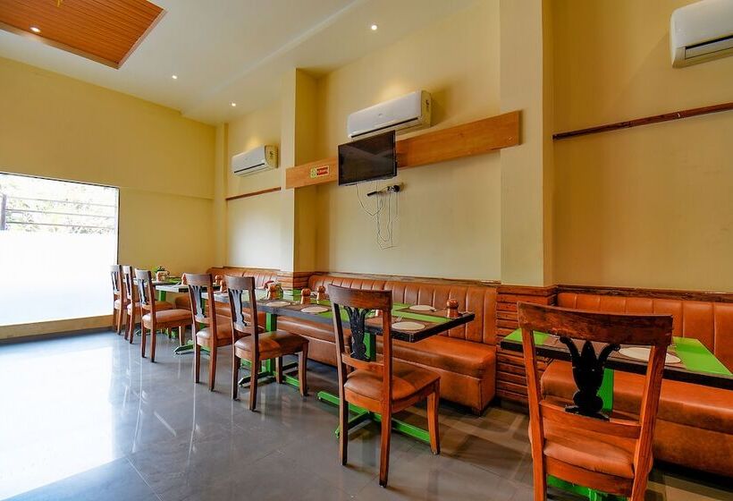 Fabhotel Royal Empire Bird Valley Udhyan