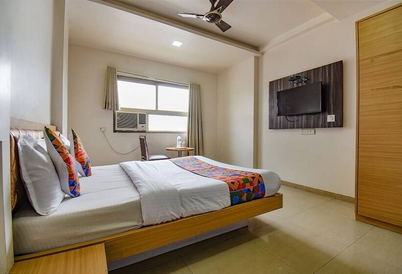 Fabhotel Royal Empire Bird Valley Udhyan