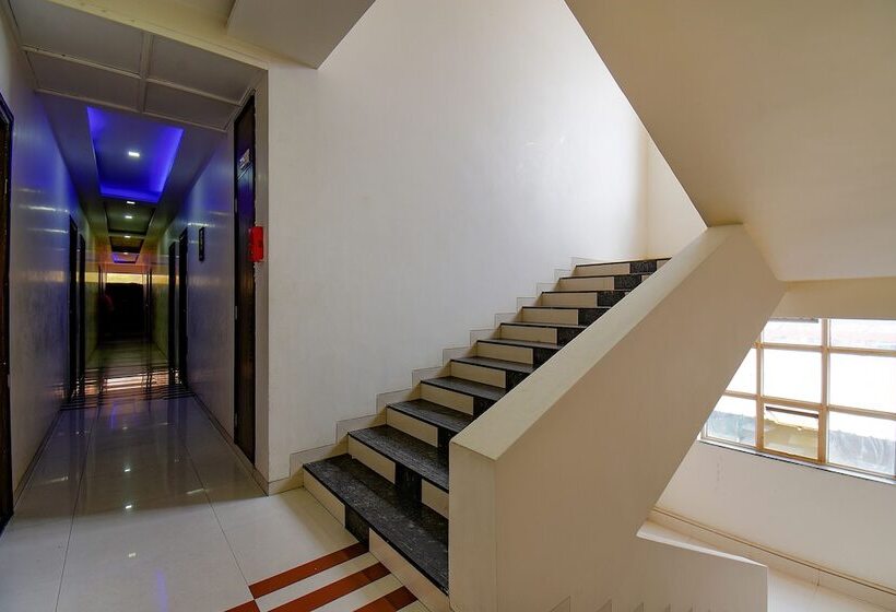 Fabhotel Royal Empire Bird Valley Udhyan