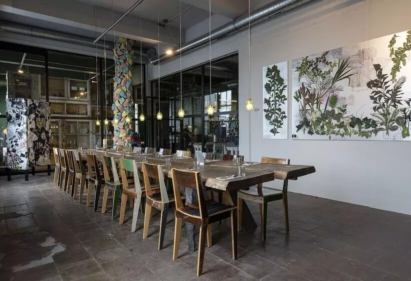 Hotelli Piet Hein Eek