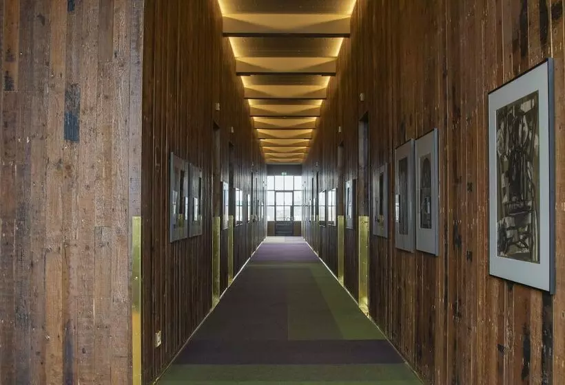 Hotelli Piet Hein Eek