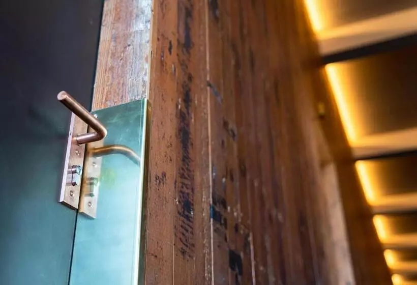 Hotelli Piet Hein Eek